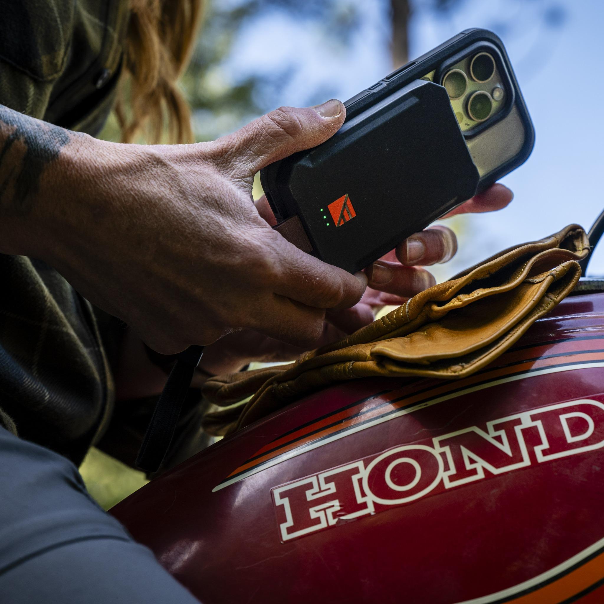 Poseidon Nano Power Bank